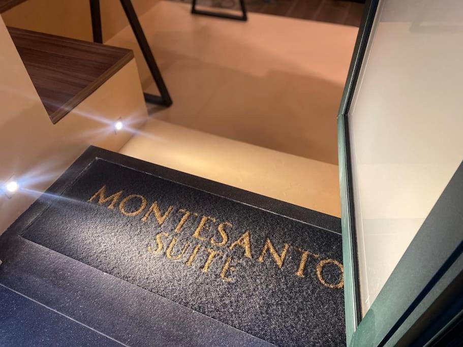 Montesantogroup Suite House Nel Centro Di Napoli מראה חיצוני תמונה